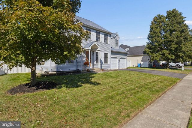 137 TRADEWINDS DR, Mount Royal, NJ 08061