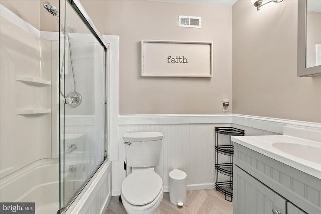 137 TRADEWINDS DR, Mount Royal, NJ 08061