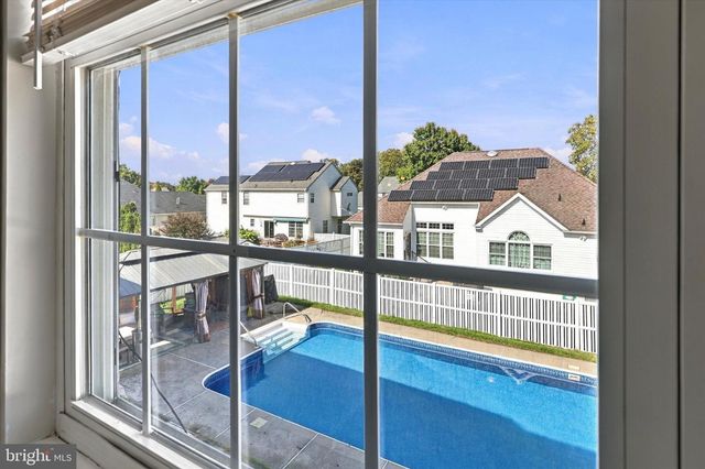 137 TRADEWINDS DR, Mount Royal, NJ 08061