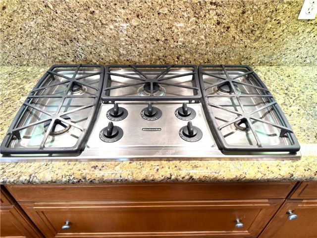 2 Honeydew, Irvine, CA 92603