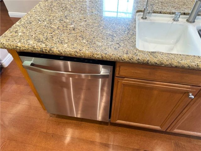 2 Honeydew, Irvine, CA 92603