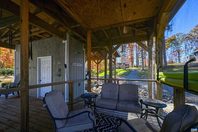 15 WOLFTRAP CT, Bumpass, VA 23024