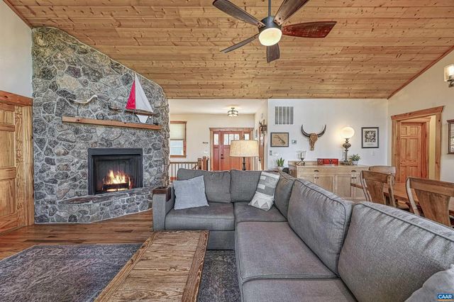 15 WOLFTRAP CT, Bumpass, VA 23024