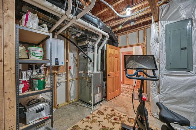 15 WOLFTRAP CT, Bumpass, VA 23024