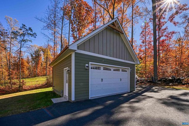 15 WOLFTRAP CT, Bumpass, VA 23024