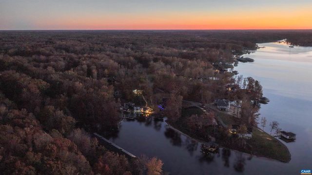 15 WOLFTRAP CT, Bumpass, VA 23024