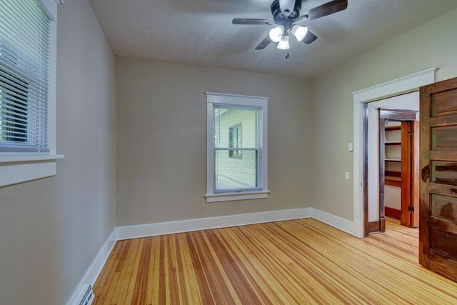 1510 MCPHERSON Avenue, Council Bluffs, IA 51503