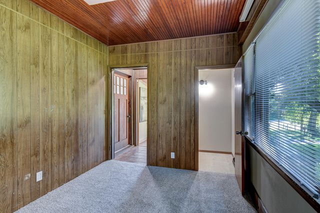 1510 MCPHERSON Avenue, Council Bluffs, IA 51503