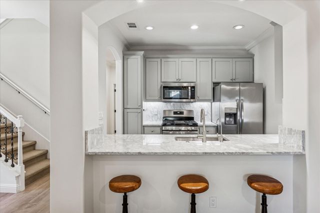 3303 Pecos ST B, Austin, TX 78703