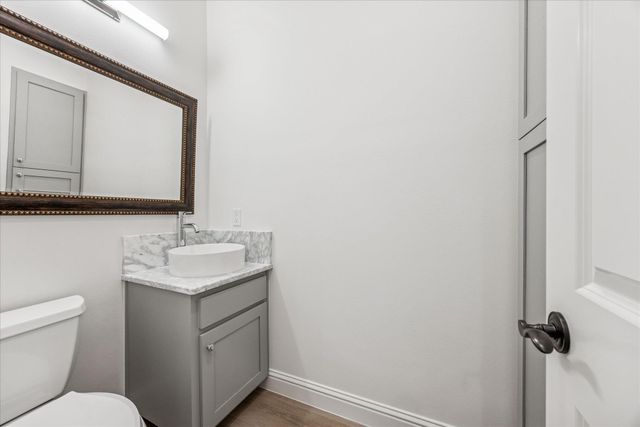 3303 Pecos ST B, Austin, TX 78703