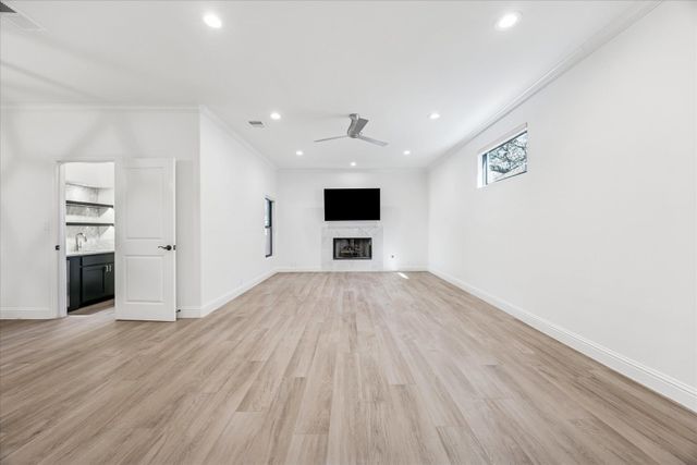 3303 Pecos ST B, Austin, TX 78703