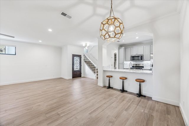 3303 Pecos ST B, Austin, TX 78703