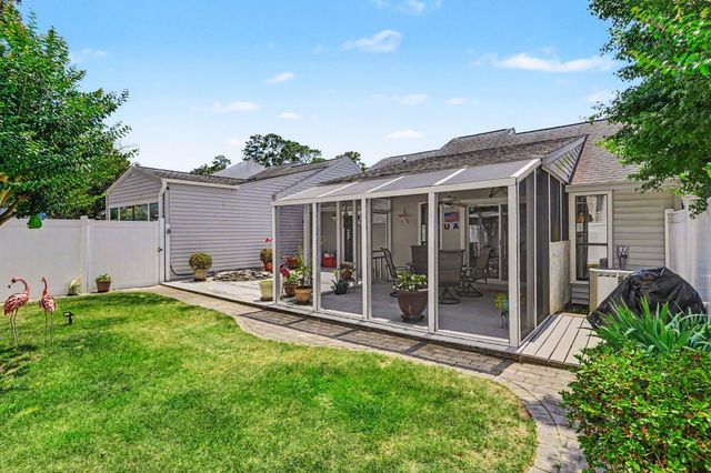 4331 Baldwin Ave, Little River, SC 29566