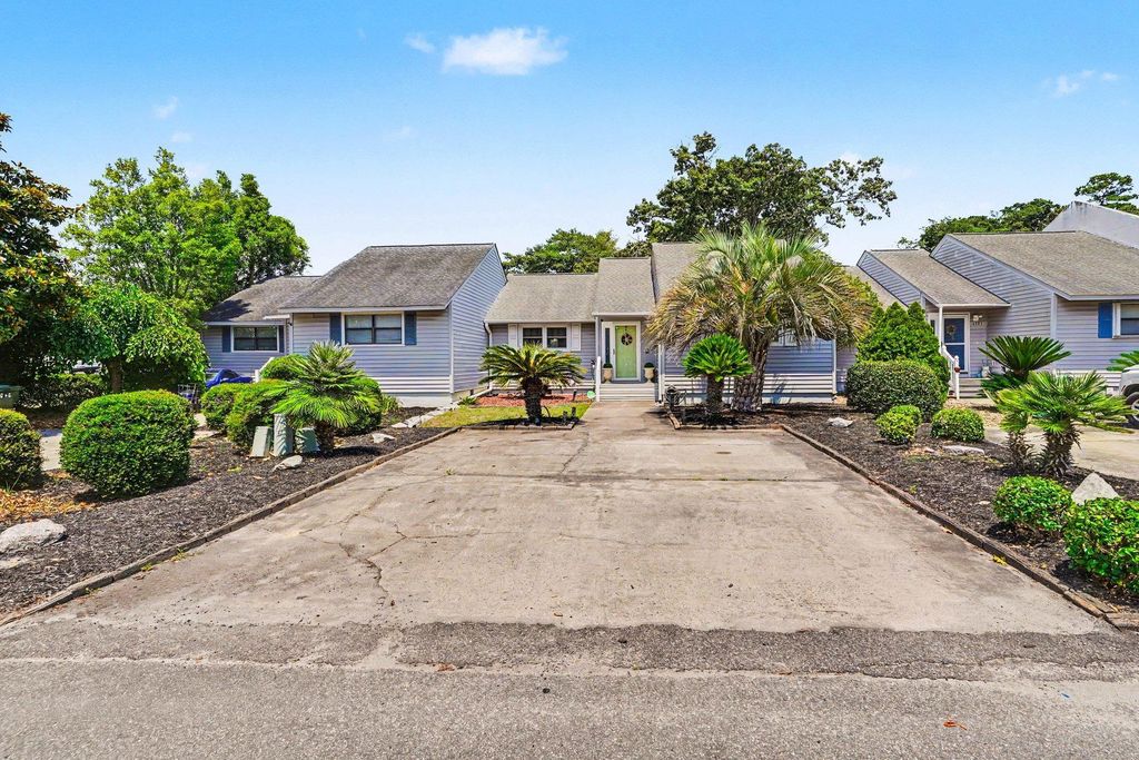 4331 Baldwin Ave, Little River, SC 29566