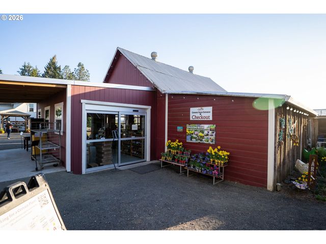 7601 Nw Milne Road- Rd, Cornelius, OR 97113
