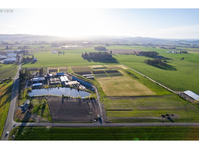 7601 Nw Milne Road- Rd, Cornelius, OR 97113
