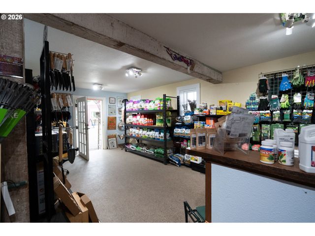 7601 Nw Milne Road- Rd, Cornelius, OR 97113