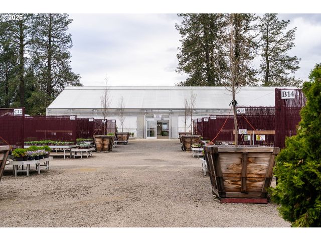 7601 Nw Milne Road- Rd, Cornelius, OR 97113