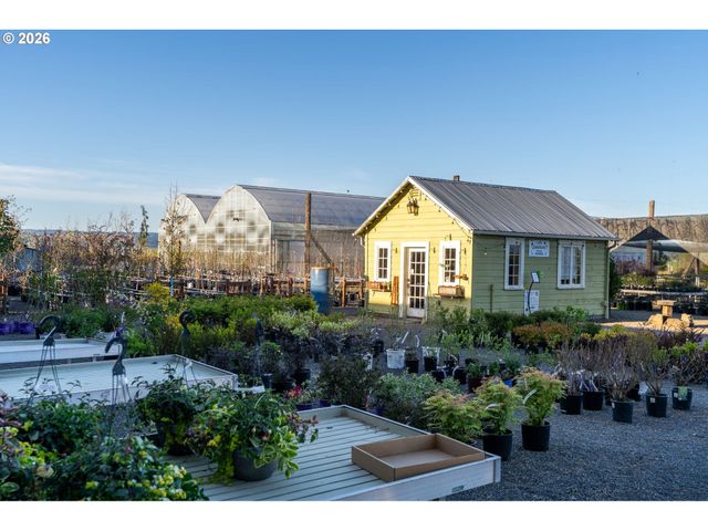 7601 Nw Milne Road- Rd, Cornelius, OR 97113