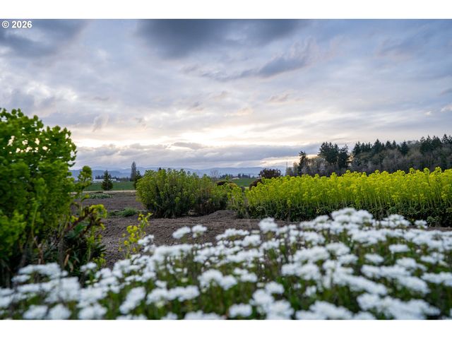 7601 Nw Milne Road- Rd, Cornelius, OR 97113
