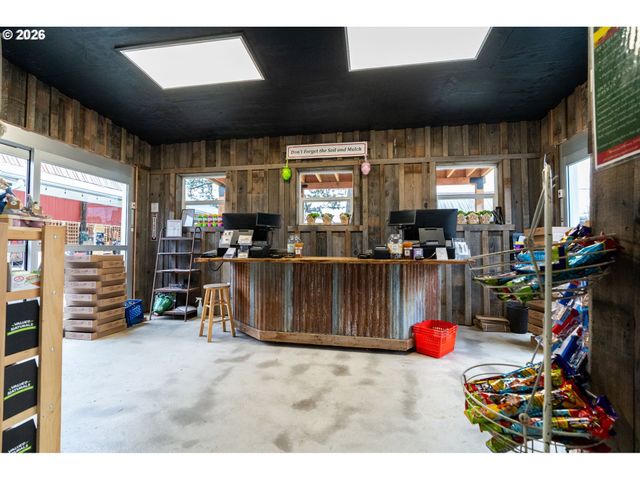 7601 Nw Milne Road- Rd, Cornelius, OR 97113