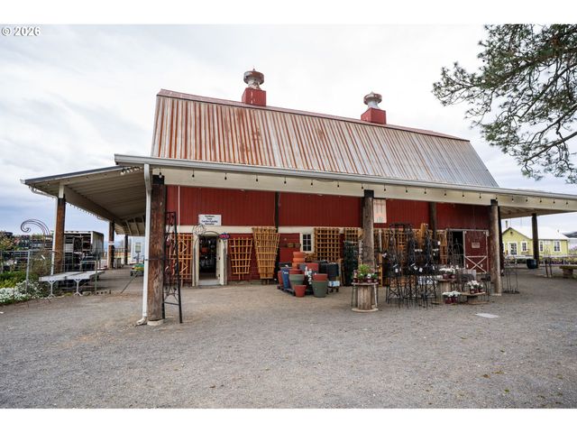 7601 Nw Milne Road- Rd, Cornelius, OR 97113