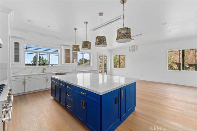 17190 Small Canyon Ln, Riverside, CA 92506