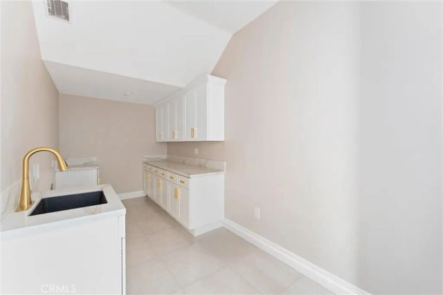 17190 Small Canyon Ln, Riverside, CA 92506