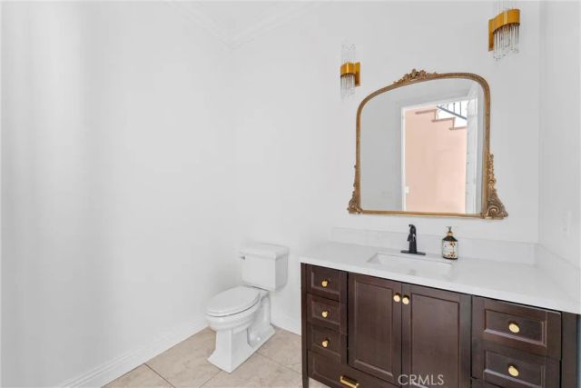 17190 Small Canyon Ln, Riverside, CA 92506