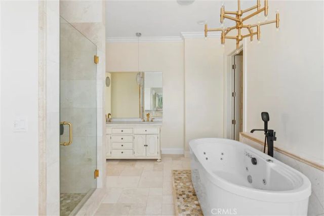 17190 Small Canyon Ln, Riverside, CA 92506