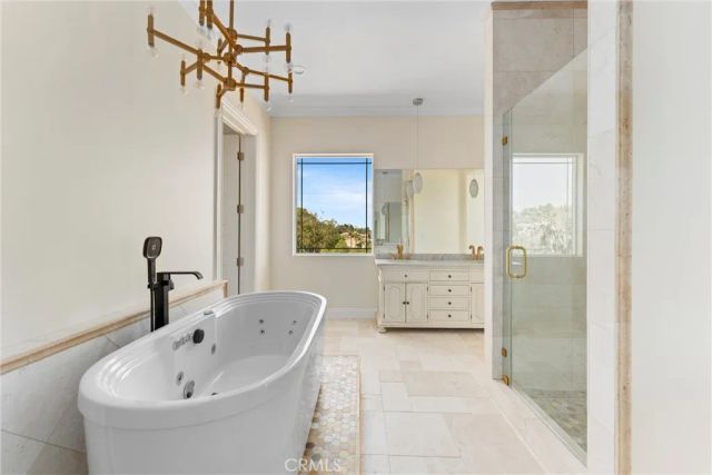 17190 Small Canyon Ln, Riverside, CA 92506