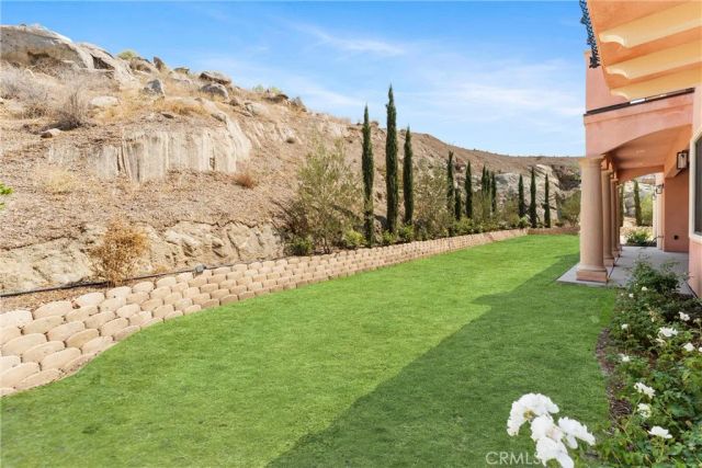 17190 Small Canyon Ln, Riverside, CA 92506