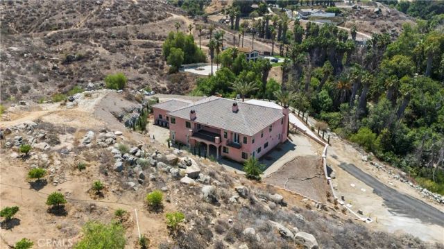 17190 Small Canyon Ln, Riverside, CA 92506