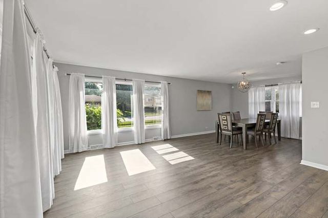 16308 University Avenue, South Holland, IL 60473