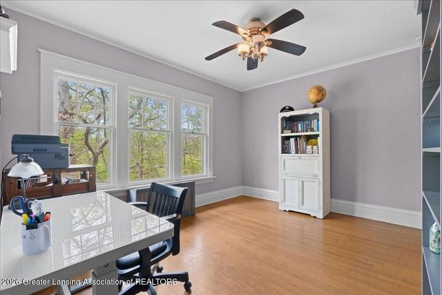 238 W River Street, Grand Ledge, MI 48837