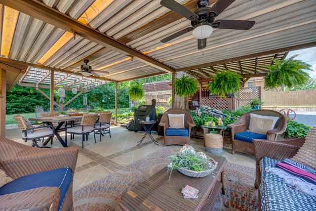 289 Hinkston Pike, Mt Sterling, KY 40353