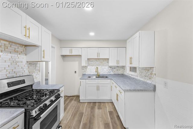 26825 Kitch Street, Inkster, MI 48141