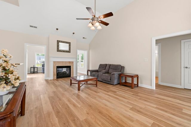 109 Mesa Raven Dr., Longs, SC 29568