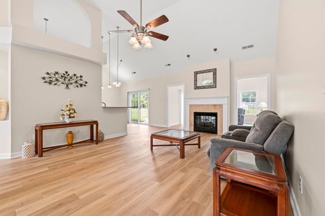 109 Mesa Raven Dr., Longs, SC 29568