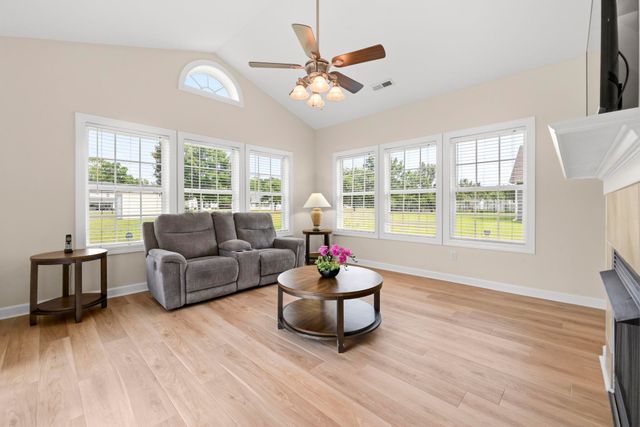 109 Mesa Raven Dr., Longs, SC 29568