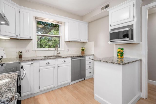 322 Acton Road, Columbus, OH 43214