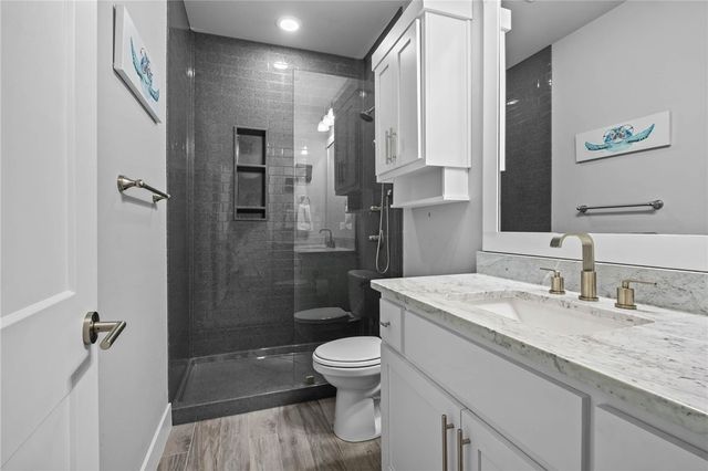 4100 Rolling Meadows Drive, Little Flock, AR 72756