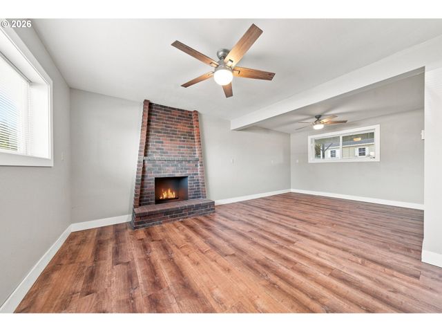 12714 Ne 8TH Ct, Vancouver, WA 98685