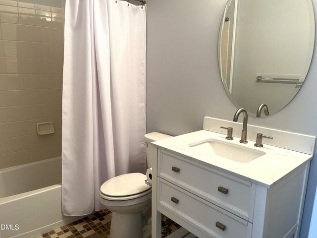 8021 Allyns Landing Way, Raleigh, NC 27615