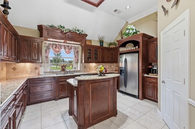 15602 Devin Lane, Crosby, TX 77532