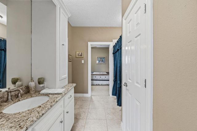 15602 Devin Lane, Crosby, TX 77532