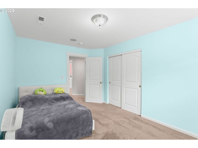 7281 Ne ROCKRIDGE Pl, Hillsboro, OR 97124