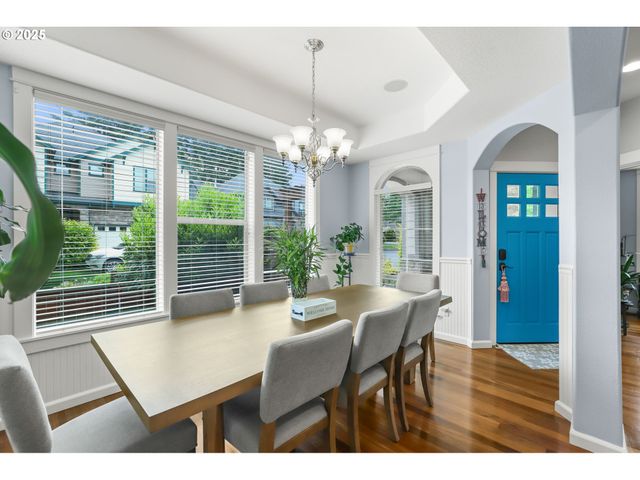 7281 Ne ROCKRIDGE Pl, Hillsboro, OR 97124