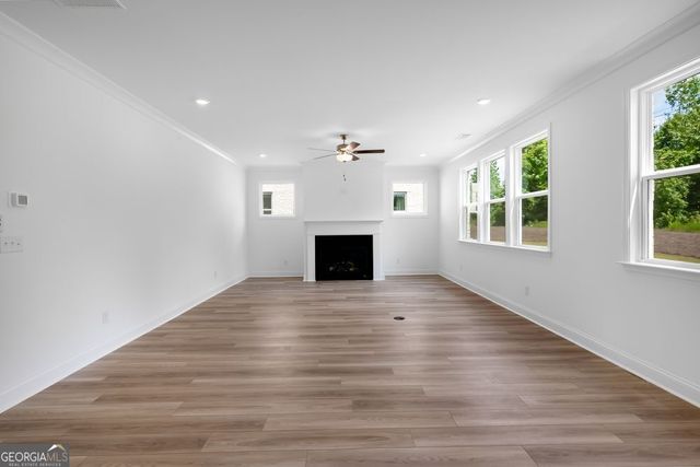 8835 Chesford Grove, Ball Ground, GA 30107