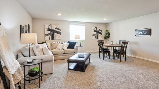1025 33rd Street SE, Altoona, IA 50009